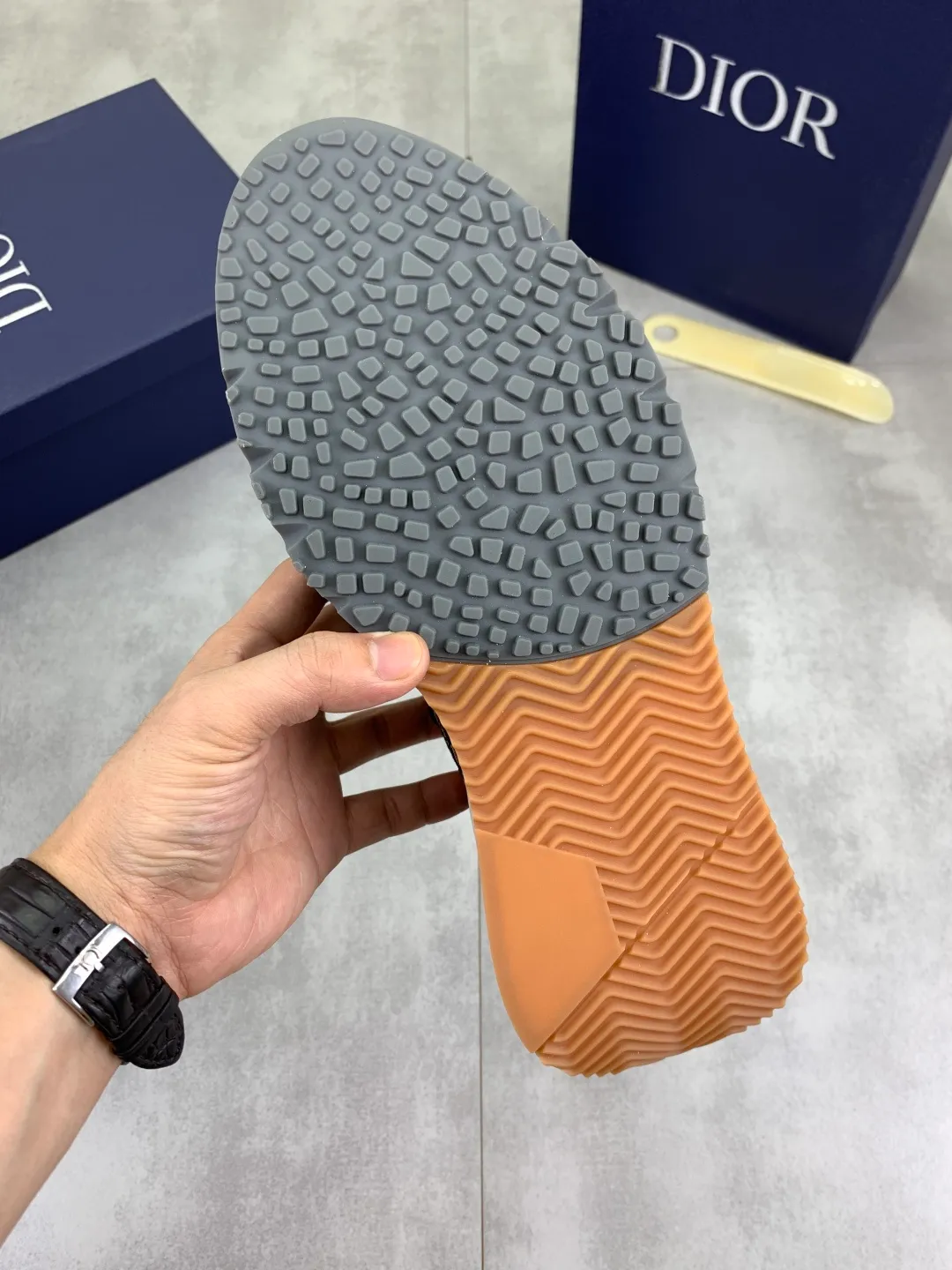 Men's Men's Shoes💰P440💰[New Style]🆘[Dior] 2025 Dior Original Lace-up Low-top Men's Shoes Classic casual shoes 🔥This model is the official classic model with high quality and made by famous original designers. It is made of high-quality cowhide with original materials➕comfortable and breathable mesh lining➕pigskin insole. The perfect last shape and generous and fashionable design have attracted many consumers and are suitable for drivers to drive🚗. What you want is the best quality in the market. Color: 4️⃣Color Code number: 38--44 (45 customized)
